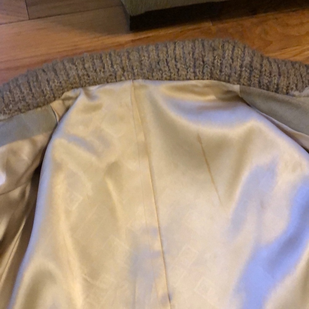 Fur Coat - Picture 6 of 6